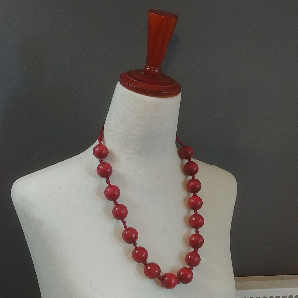 Vintage Mahogany/Red Chunky Real Wooden Beaded Necklace